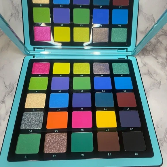 BNIB Anastasia Beverly Hills ABH Norvina Volume 2 eye palette - Picture 4 of 6